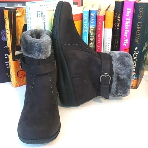 ALPINE WOODS GRAY FAUX FUR ANKLE BOOTS SIZE 7.5 NWOT - Picture 3 of 7